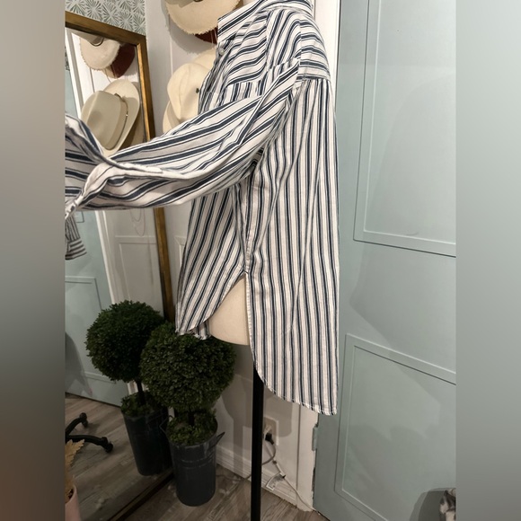 Anthropologie Maeve The Kate Classic Buttondown Shirt Size Small Oversize - Picture 7 of 12